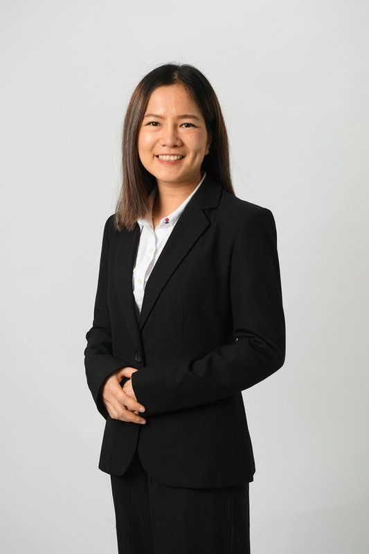 นางสาวเพชรดา อรุณแสงศิลป์